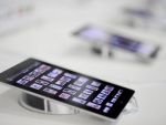 Actiunile Apple, in cadere libera. Cea mai slaba evolutie din ultimii trei ani