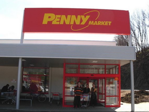 Dispar magazinele Penny? Retailerul german Rewe Group vrea sa iasa din Romania