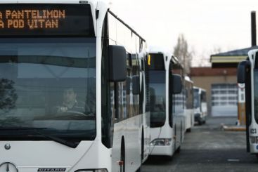 Capitala, lasata fara autobuze. Directorul RATB: Greva e ilegala VIDEO