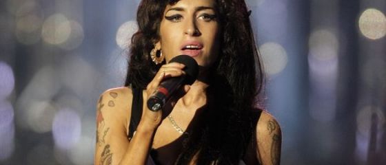 Viata si decaderea unei vedete. Amy Winehouse a cheltuit 14,6 milioane de dolari pe petreceri