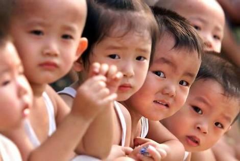 Drama unei tari suprapopulate. Copiii ilegali din China, confiscati si dati spre adoptie pentru 5.000 de dolari