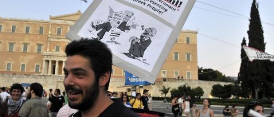 Risipa greceasca: 40% dintre tineri sunt someri. Parlamentarii beneficieaza de mai multe facilitati decat ministrii germani