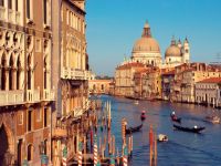 
	Iti afecteaza portofelul daca mergi in vacanta in Venetia. Strategia italienilor pentru a evita o posibila catastrofa naturala
