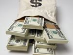 America se prabuseste incet. Deficitul bugetar si datoriile vor atrage retrogradarea ratingului
