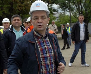 Economia Romaniei, cu motoarele turate. Dupa ce am fost printre ultimii din UE la iesirea din recesiune, Boc vede numai crestere VIDEO