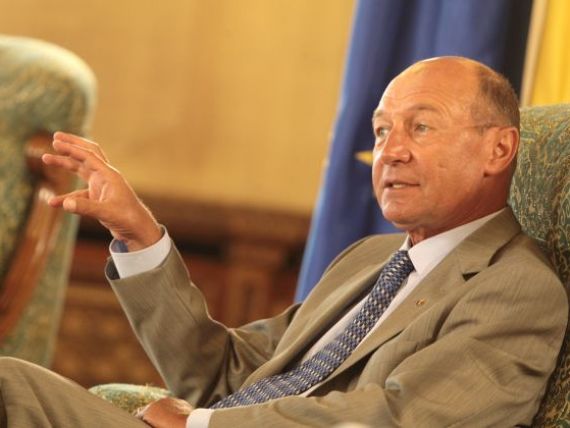 Basescu: Romania se impumuta 5,8 mld. euro si economiseste doar jumatate de mld.