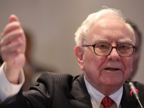 Miliardarul Warren Buffet, despre retrogradare: Nu are sens. SUA pot tipari dolari dupa cum doresc