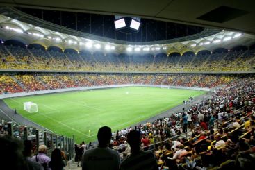 Echipati cu steaguri si fulare, 100.000 de romani au luat cu asalt Arena Nationala, sa vada minunea lui Oprescu FOTO si VIDEO