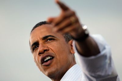 Obama ii cere presedintelui Siriei sa se retraga de la putere. SUA interzice importul de petrol din aceasta tara