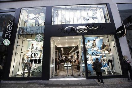 Retailerul de imbracaminte New Look investeste 10 mil. dolari pe piata romaneasca. Astazi si-a deschis primul magazin