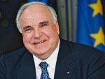 Helmut Kohl, candva cel mai puternic om al planetei, desfiinteaza politica pupilei Angela Merkel