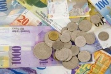 Romanii, in lupta cu francul elvetian. Procesul colectiv in urma caruia ratele la creditele in moneda exotica ar putea scadea si cu 60%