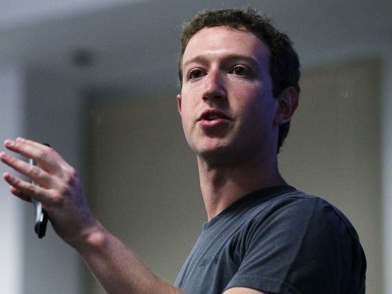 Facebook amana listarea la bursa pentru sfarsitul lui 2012. De ce vrea Zuckerberg sa mai astepte