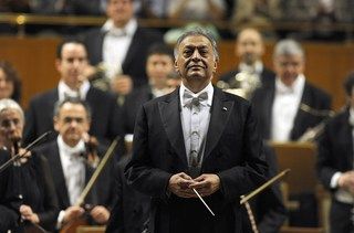 Legendarul Zubin Mehta si Israel Philarmonic Orchestra incaseaza 400.000 de euro pe doua concerte