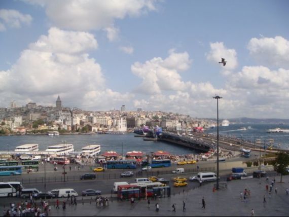 Fabulosul Istanbul, orasul in care 80% din cele 15 milioane de suflete au sub 30 de ani. Singurii batrani sunt turistii