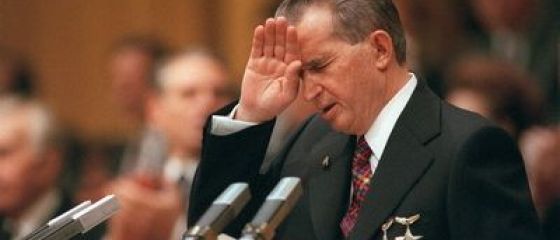 Cum l-a evitat Regina Elisabeta a II-a pe Ceausescu: s-a ascuns dupa tufisurile din gradina palatului