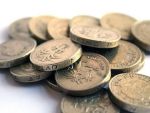 Sub amenintarea recesiunii. Banca Angliei ar putea injecta inca 50 de mld. lire sterline in economie