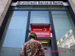 Moddy s continua retrogradarile in Italia. UniCredit, Intesa Sanpaolo si Enel, revizuite in scadere