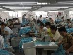 Revolta tinerilor chinezi. Cum s-a scumpit forta de munca din Asia