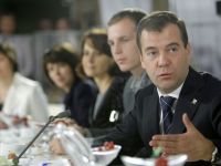 
	Medvedev vrea ca Rusia sa gaseasca strategii dupa separarea in UE a activitatilor din sectorul energetic
