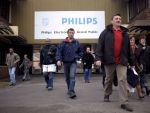 Philips ar putea trimite in somaj mii de persoane. De ce miscare a olandezilor depind 4.500 de angajati
