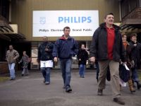 
	Philips ar putea trimite in somaj mii de persoane. De ce miscare a olandezilor depind 4.500 de angajati
