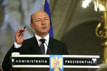 Basescu ataca liderii UE: Desi am luat masuri pe care romanii le-au suportat extrem de greu, suntem in dificultate datorita unor state din zona euro VIDEO