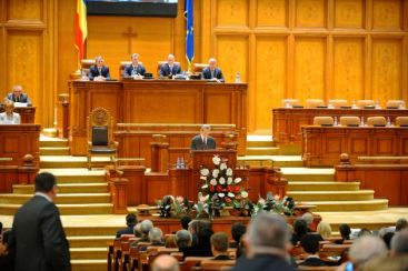 De ce nu au venit Traian Basescu si premierul Emil Boc in Parlament, la discursul Regelui VIDEO