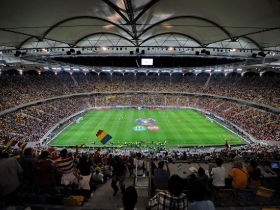 Avem stadioane de sute de milioane de euro si patroni miliardari, dar stam la cozi ca sa vedem bataie in loc de fotbal