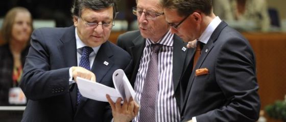 La doar o zi dupa summit apar indoieli legate de eficacitatea planului UE. Grecia a facut afacerea secolului