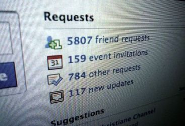 Arata-mi profilul tau de socializare, ca sa-ti spun ce sanse ai la angajare. UE propune o lege care sa ne stearga trecutul online VIDEO