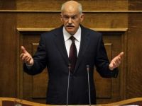 
	Premierul grec Papandreou incepe discutiile privind formarea unui nou Guvern de uniune. Opozitia cere alegeri anticipate
