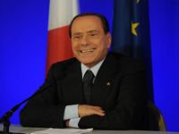 
	Berlusconi are zilele numarate. A obtinut un vot crucial in Parlament, dar a pierdut majoritatea absoluta
