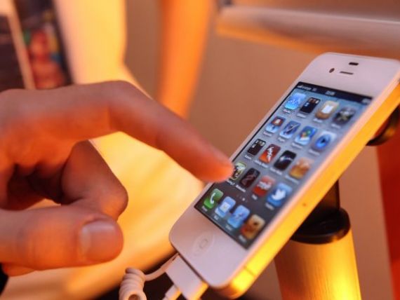 Orange, Vodafone si Cosmote au pus in vanzare ultimul gadget de la Apple. Lista de preturi si abonamente pentru iPhone 4S