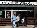 De la cafea la fresh se trece printr-o simpla...achizitie. Starbucks investeste 30 milioane de dolari in sucuri naturale