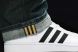 
	Adidas va lansa in India o pereche de pantofi sport la pretul de un dolar

