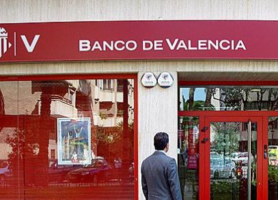 O alta tara europeana intra in vartejul crizei datoriilor. Spania nationalizeaza prima banca comerciala