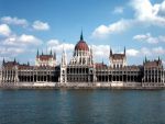 Recesiunea a ajuns la granitele Romaniei. Economia Ungariei din trimestrul trei indica scadere in aproape toate sectoarele