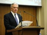 Isarescu: Este clar ca in sistemul financiar-bancar romanesc trebuie sa se intareasca concurenta