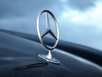 
	In decembrie 1900, primul Mercedes era livrat cumparatorului, care i-a dat si numele. Istoria celei mai luxoase marci auto din lume FOTO
