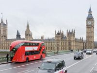 
	Simbolul rosu al Londrei sufera o schimbare de look. Cum vor arata celebrele autobuze cu etaj, din 2012 FOTO

