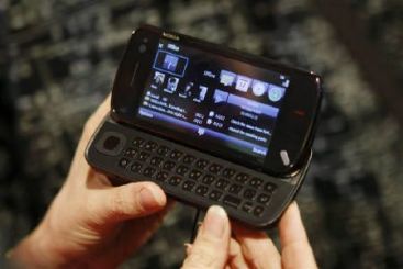 Minunile tehnologiei. Cat costa dispozitivul care te anunta pe telefon daca ti se ridica masina VIDEO