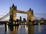 Britanicii se pregatesc pentru prabusirea euro. Autoritatile iau in calcul planuri draconice , inclusiv inchiderea frontierelor