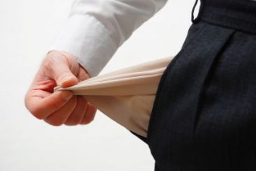 Criza ne va da batai de cap si in 2012 . Romanii sunt pesimisti cu privire la anul care a inceput VIDEO