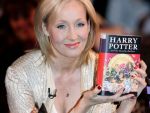 J.K. Rowling, autoarea cartilor Harry Potter, vrea sa ajute orfanii din Romania si Moldova