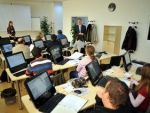 Profesia: trainer. Salariu: intre 3.000 si 8.000 de euro pe luna