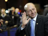 
	Basescu a vazut noul model Dacia Lodgy, la Centrul de Design Dacia Renault
