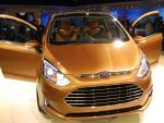 Ford incepe productia B-Max la Craiova. Cursa aeriana speciala care va aduce saptamanal in Romania 100 de ingineri germani si britanici este functionala