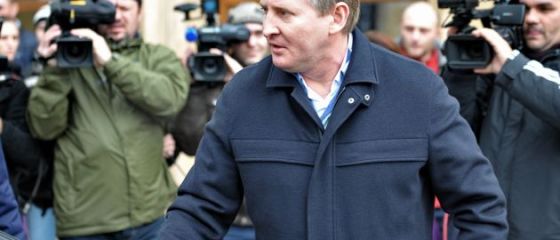 Un miliardar la Bucuresti. Cel mai bogat ucrainean a venit cu o cursa privata sa se asigure ca antrenorul Sahtior Donetk e in afara oricarui pericol VIDEO