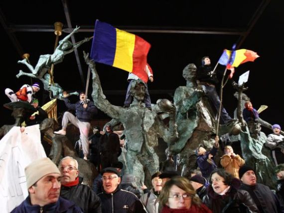 Presa internationala: Protestele din Romania nu dau semne ca s-ar incheia. Furiosi pe austeritate, nepotism si coruptie, romanii cer demisia presedintelui